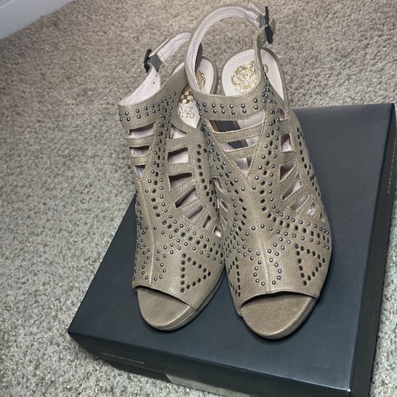 Vince Camuto Cassi Shoe, SZ 10, NEW - Picture 6 of 7